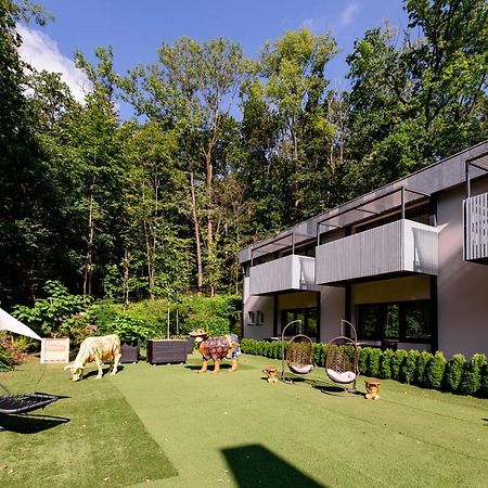 Hotel Veverica Тренчин Экстерьер фото