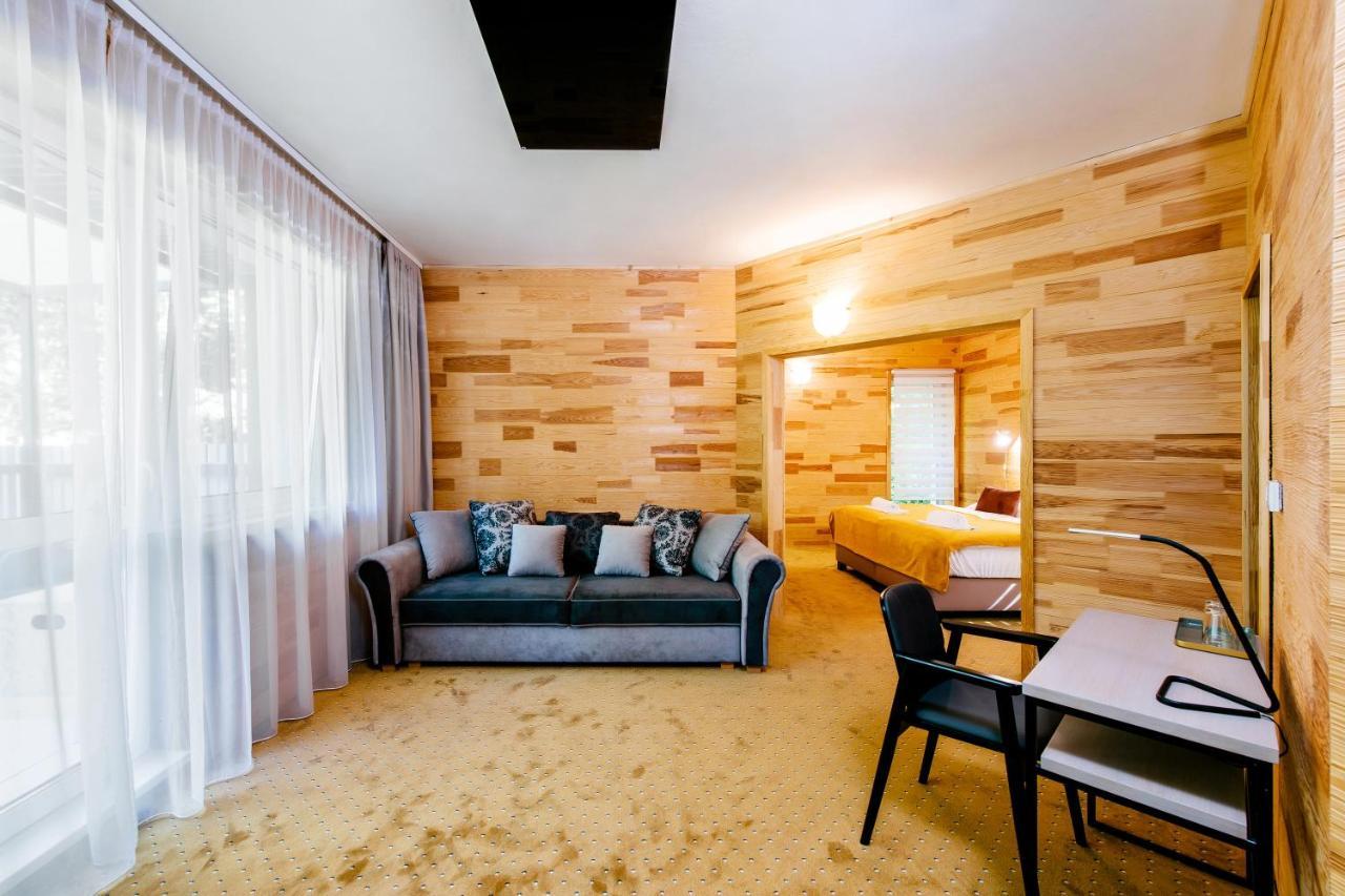 Hotel Veverica Тренчин Экстерьер фото
